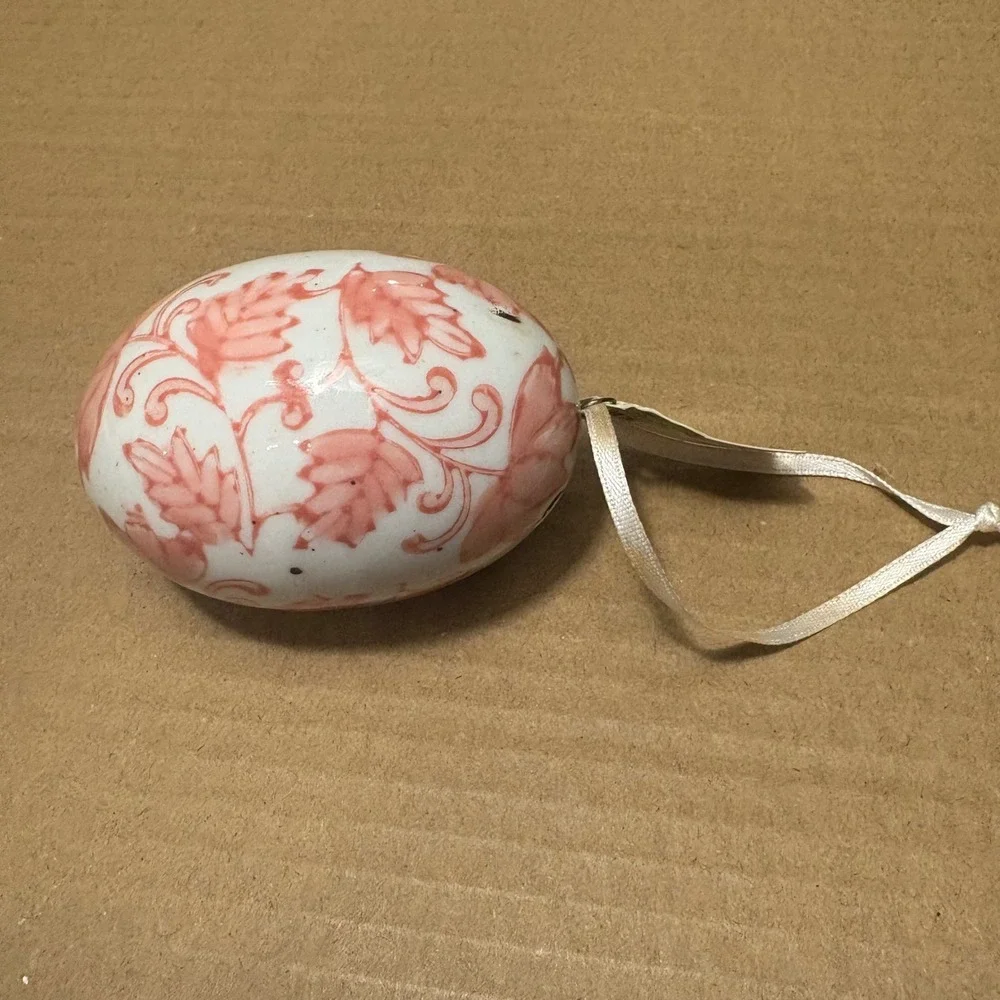 Galeria Home Ceramic Egg Ornament‎ Pink Floral Design Hanging